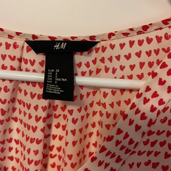 Blouse - Picture 2 of 3